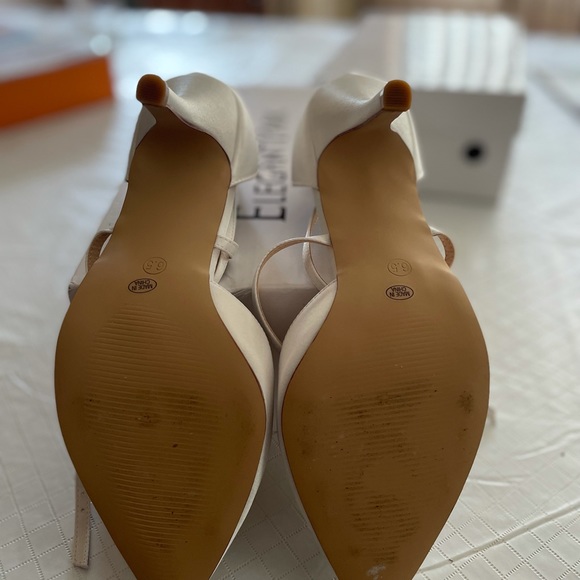 White satin wedding heels - Picture 4 of 4